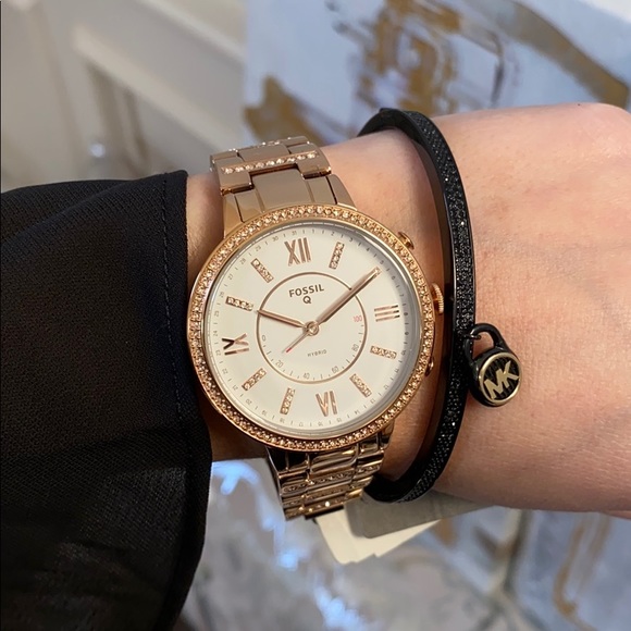 New with tags Fossil Hybrid Smartwatch